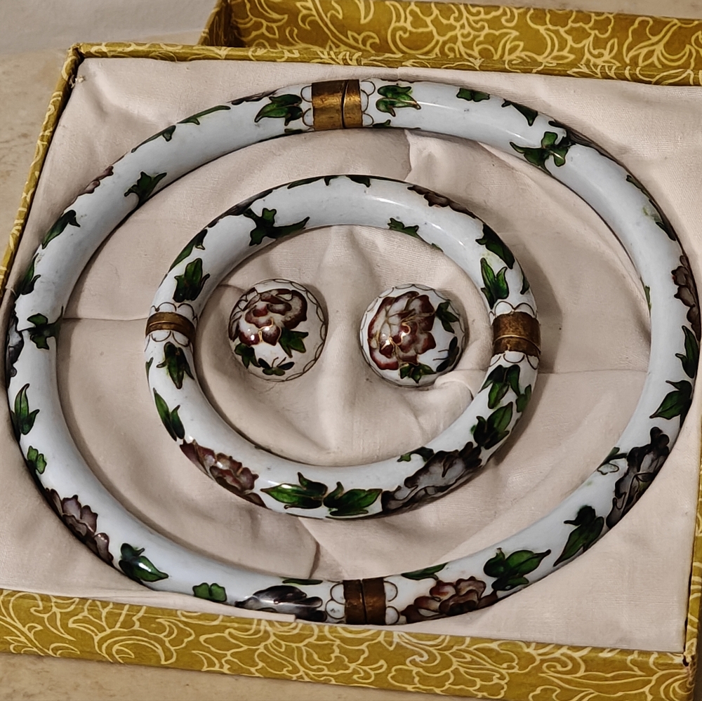 Rare Chinese Export Vintage 60s Cloisonne Hinged Pipe Jewelry Set